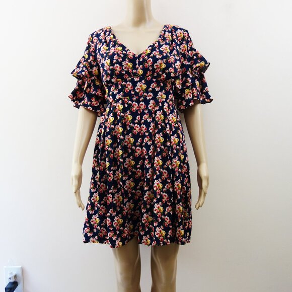 Betsey Johnson Pants - Betsey Johnson Roses Ruffle Romper Jumpsuit Navy Floral (8) EUC